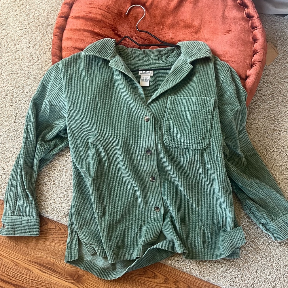 Comfort Corduroy Relaxes Shirt